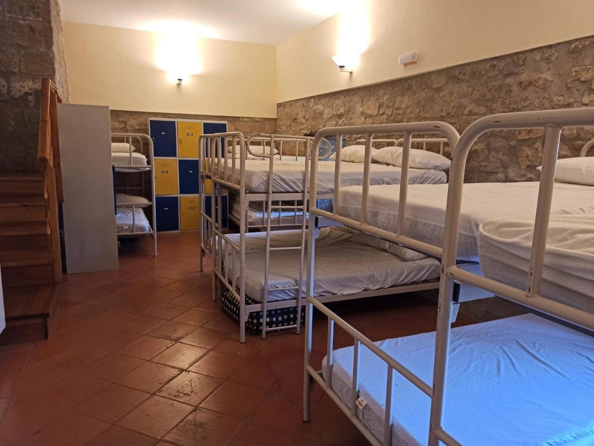 Albergue De Sos del Rey Católico מראה חיצוני תמונה