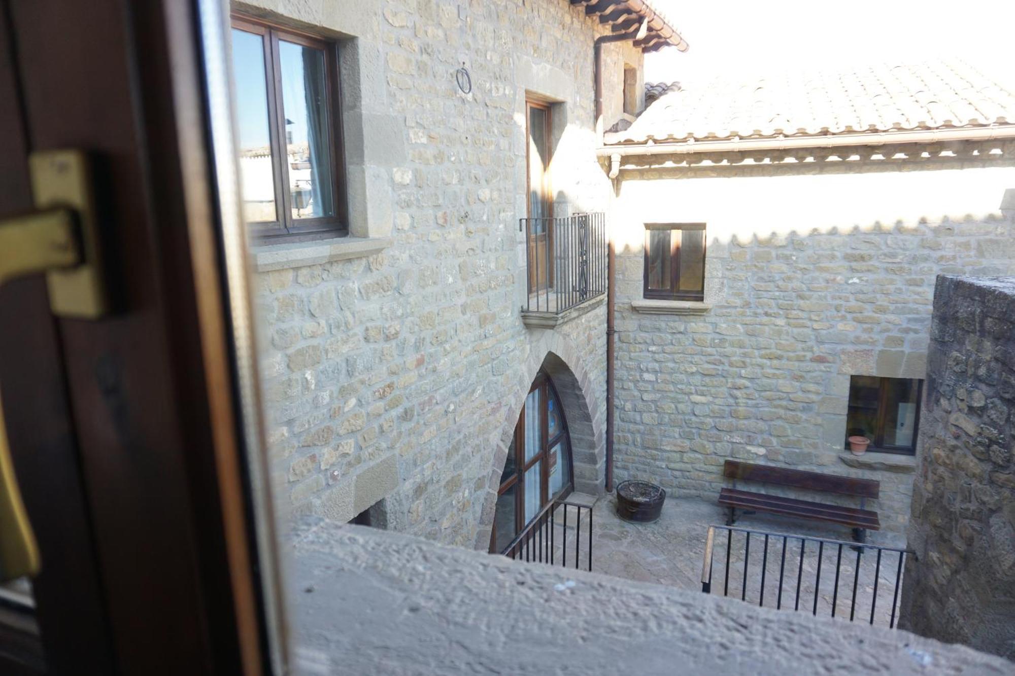 Albergue De Sos del Rey Católico מראה חיצוני תמונה